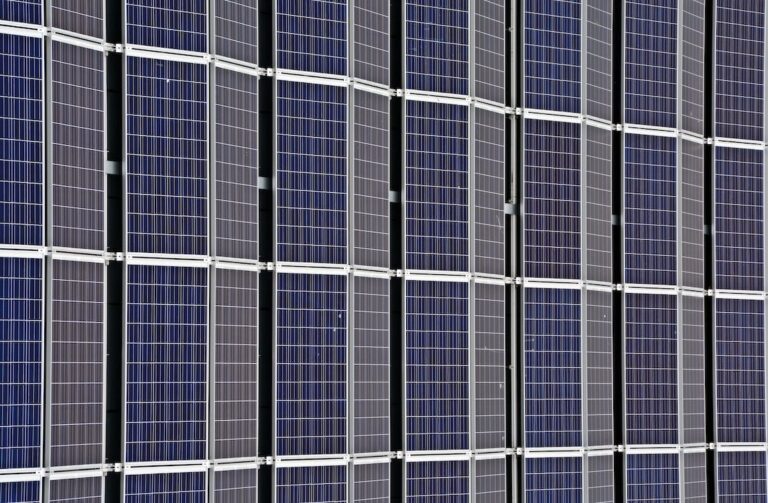 solar-solar-cells-photovoltaic-environmentally-friendly-159243
